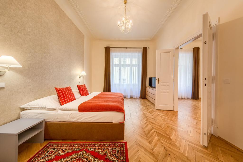 Apartments 39 Wenceslas Square Praga Zewnętrze zdjęcie